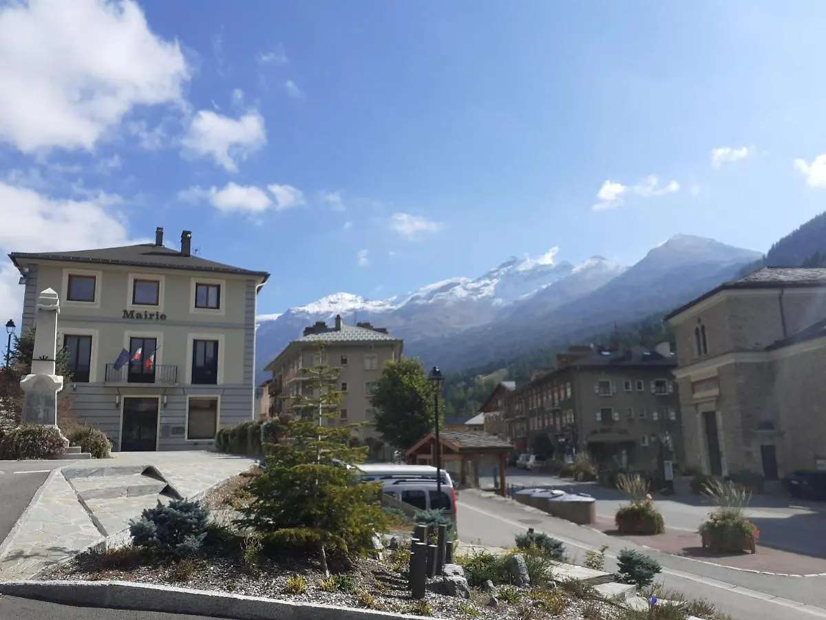 Appartement chaleureux avec wifi de 10 personnes à Val-Cenis Lanslebourg-Mont-Cenis