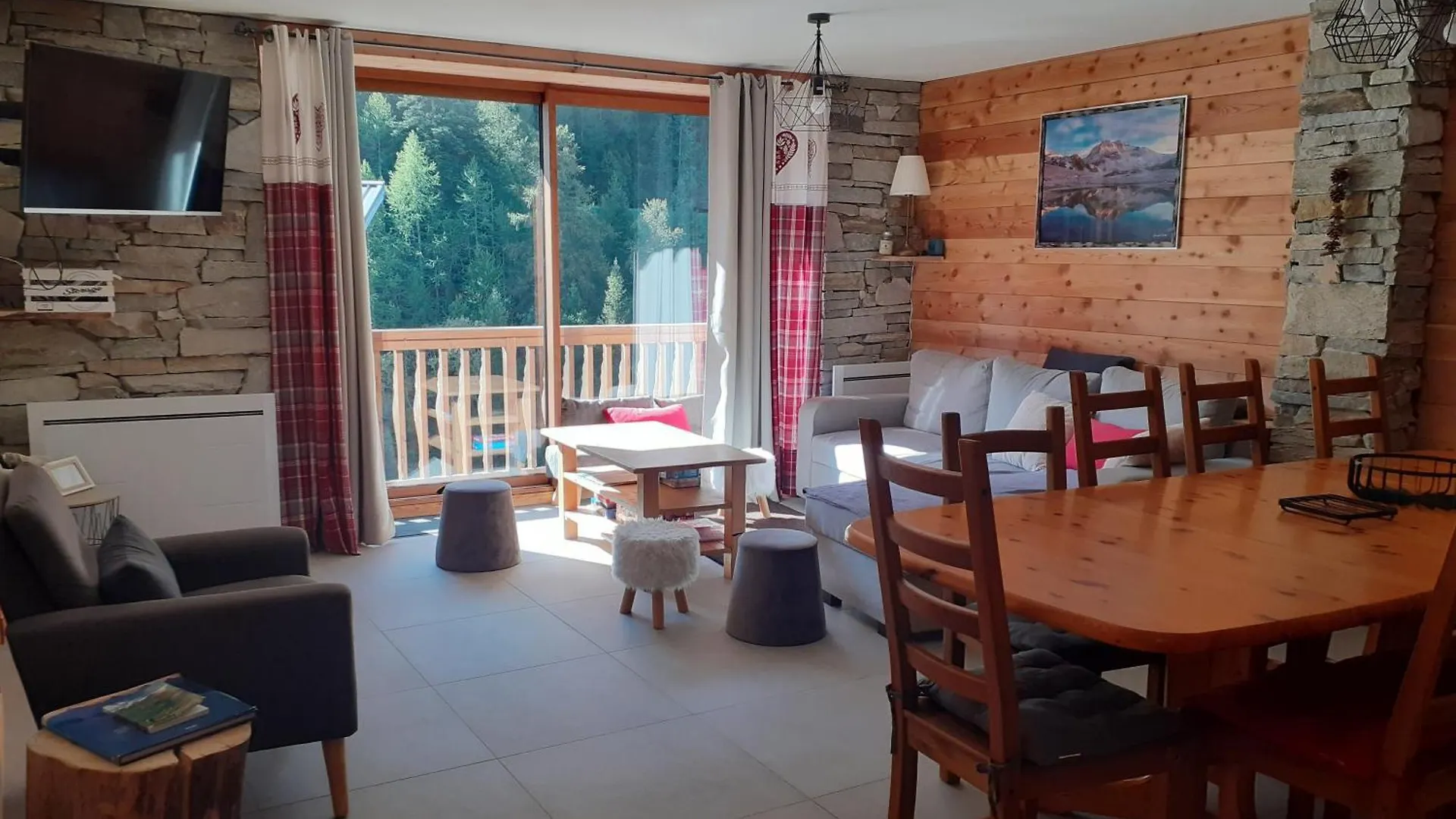 Appartement chaleureux avec wifi de 10 personnes à Val-Cenis Lanslebourg-Mont-Cenis France